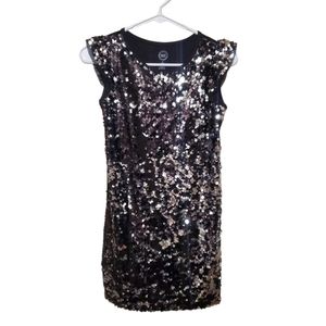 Girl's size medium 7-8 Wonder Nation black & silver sequin dress